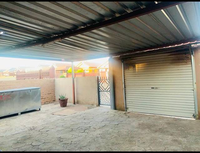 3 BEDROOM HOUSE FOR SALE IN SOSHANGUVE VV